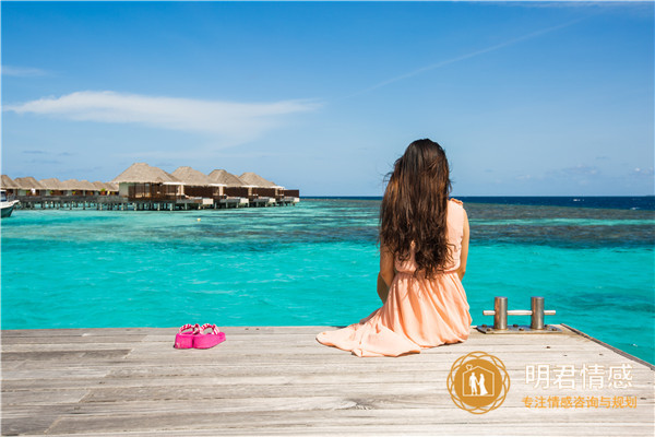 女生喜欢你的四大表现,女生喜欢你的表现