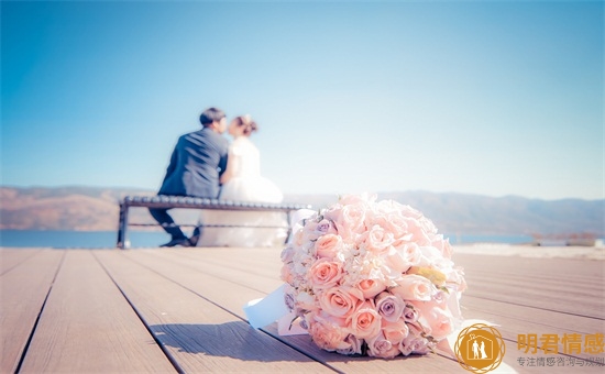 最简短最绝情的一句话,彻底冷漠绝情的说说句子