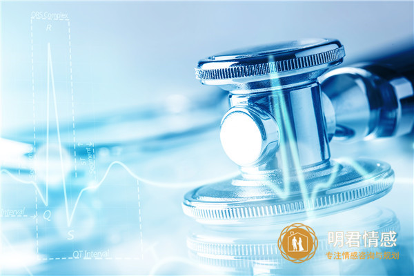 女人没死心的表现,女生没有彻底放弃的表现