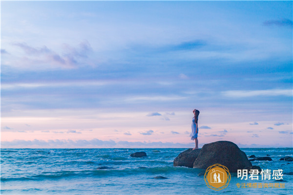 男人喜欢你的微信暗示,总是喜欢开玩笑说喜欢你 男人喜欢你的微信暗示,总是喜欢开玩笑说喜欢你