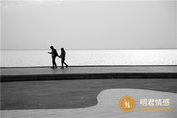 男人爱你的表现是什么,三个表现是无法掩饰的