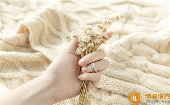 男生追你有诚意的表现,有这五种的说明是真爱