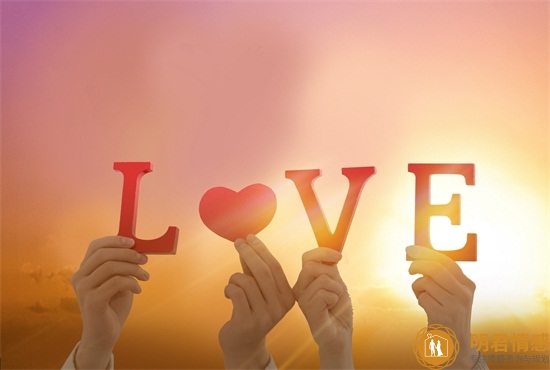 天蝎女注定爱上的星座,天蝎女喜欢你的征兆