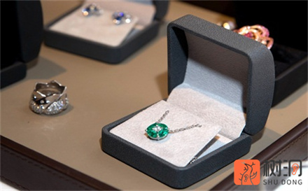 送女人什么礼物最好,送女生礼物可以送什么